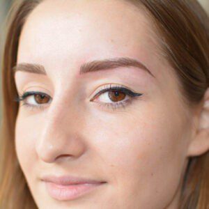 Aneta Budzinska makijaz permanentny brwi