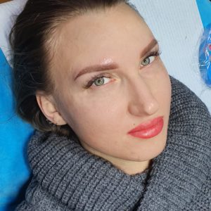 Aneta Budzinska makijaz permanentny brwi