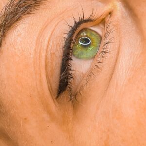 Aneta Budzinska makijaz permanentny kreski oka