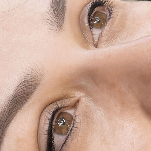 Aneta Budzinska makijaz permanentny kreski oka