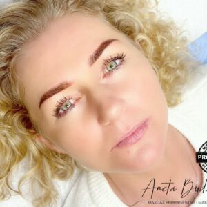 Aneta Budzinska makijaz permanentny brwi